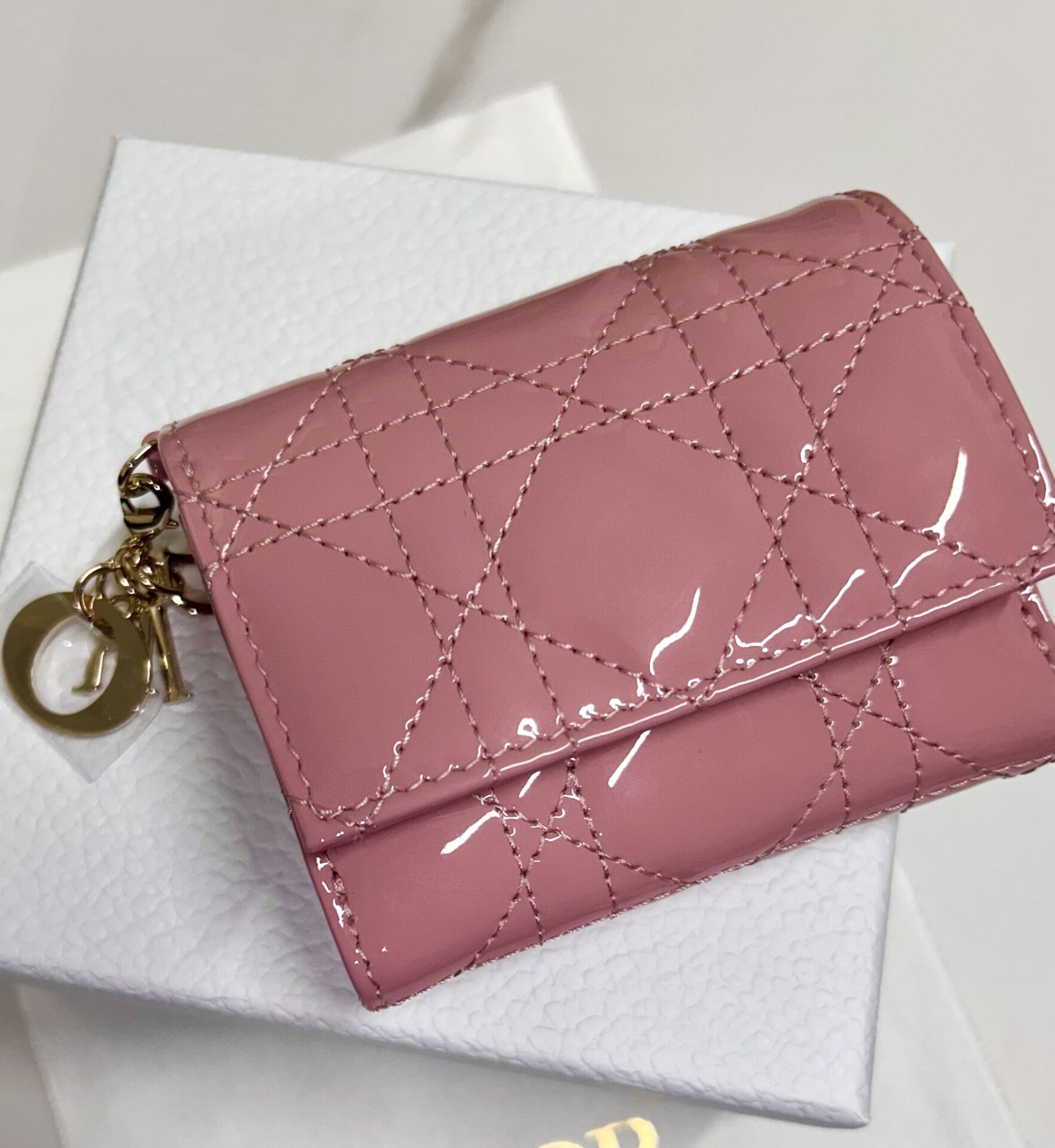 ハイブランドを買えちゃう年収。。